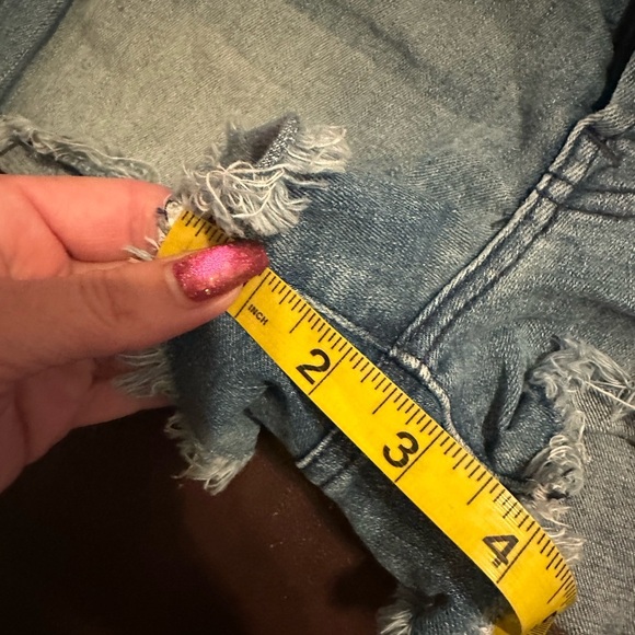 7Fam high rise shorts - Picture 5 of 8